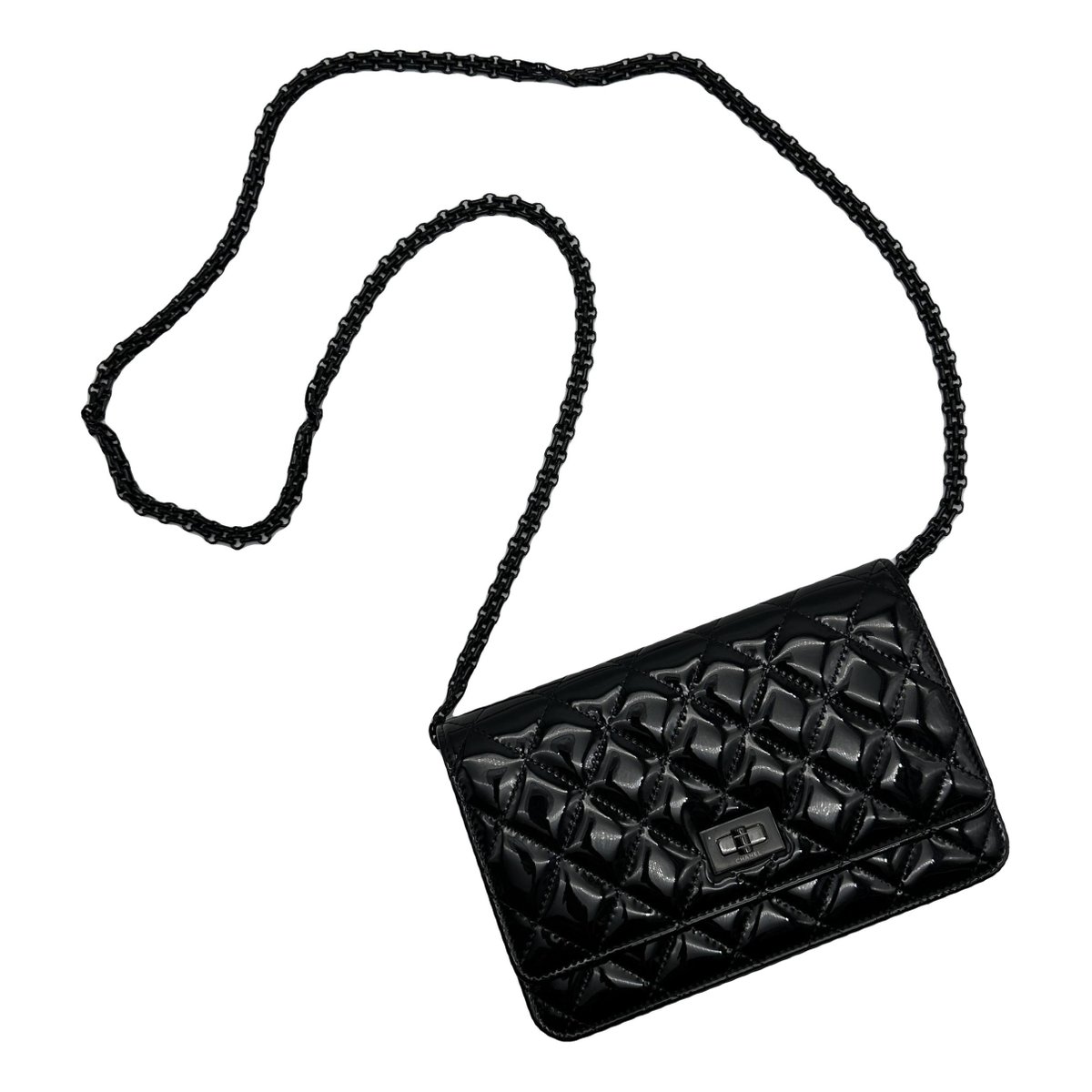 Wallet on Chain leather crossbody bag