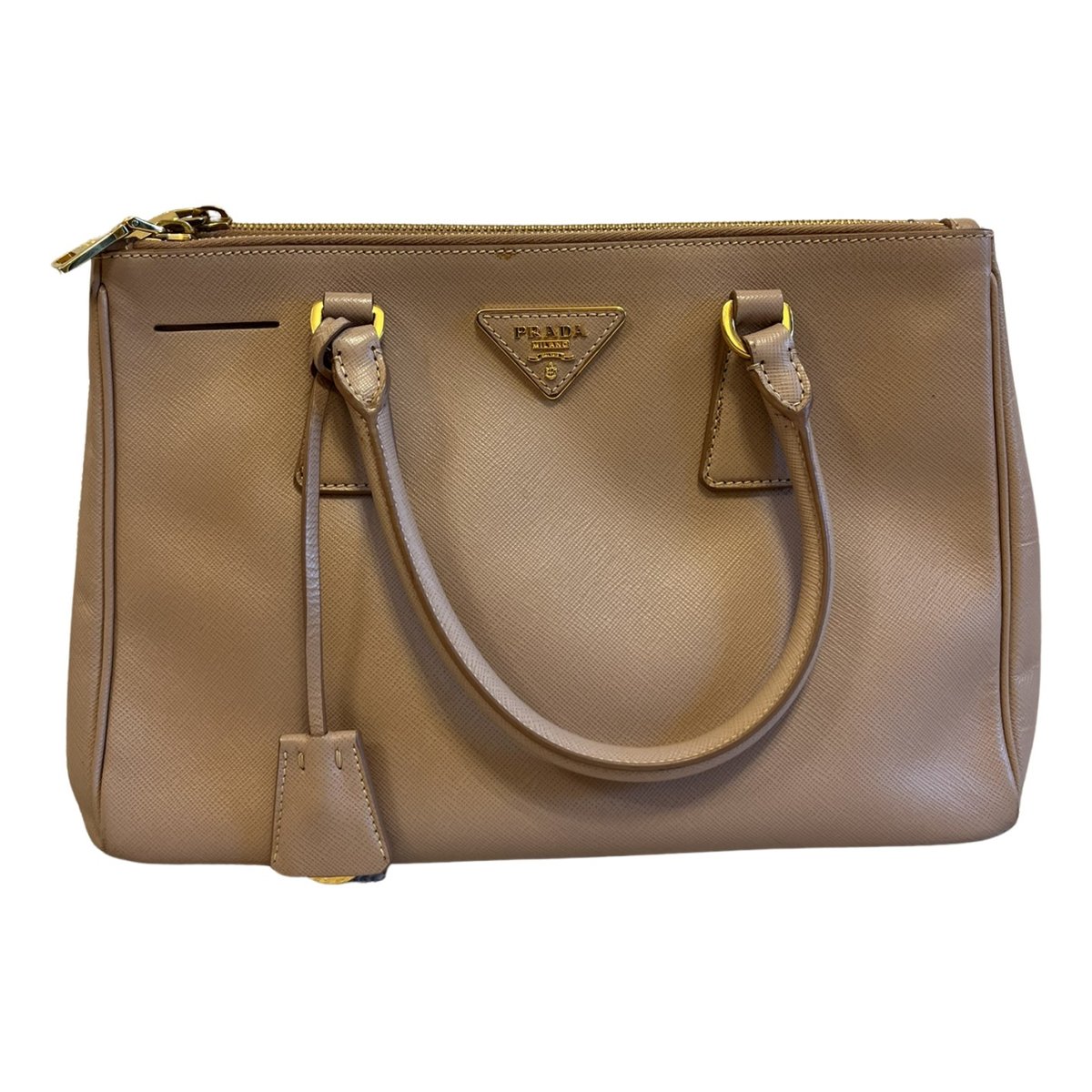Monochrome leather handbag
