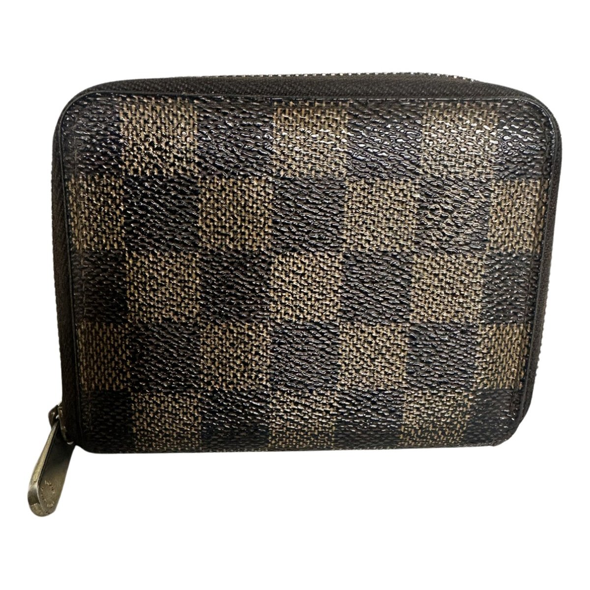 Zippy patent leather purse