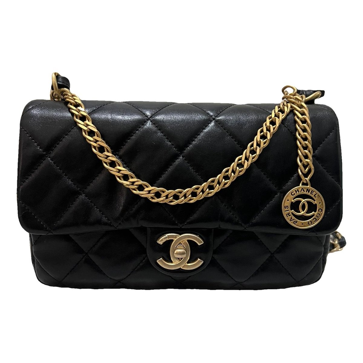 Chanel 19 leather handbag