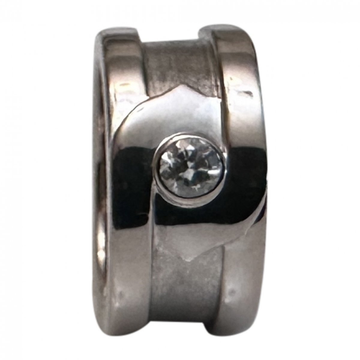 C white gold ring