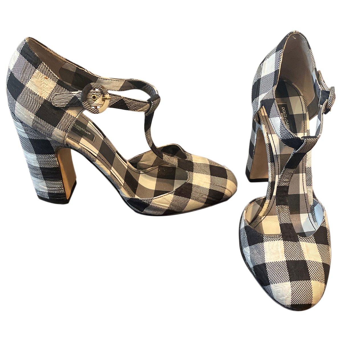 Mary Jane cloth heels
