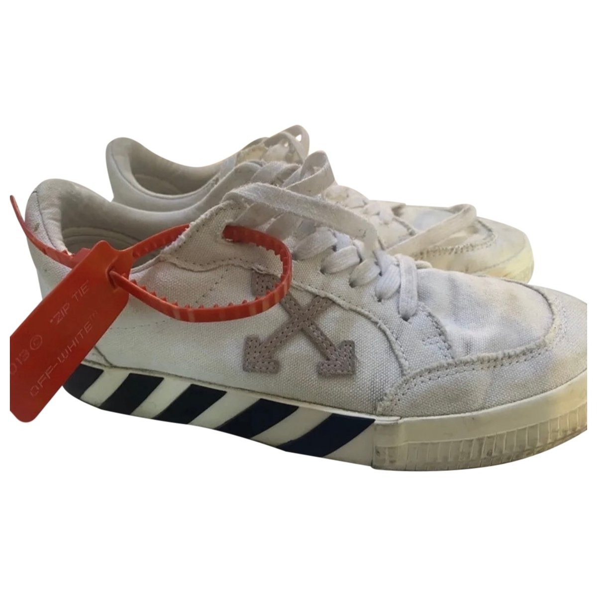Vulcalized trainers