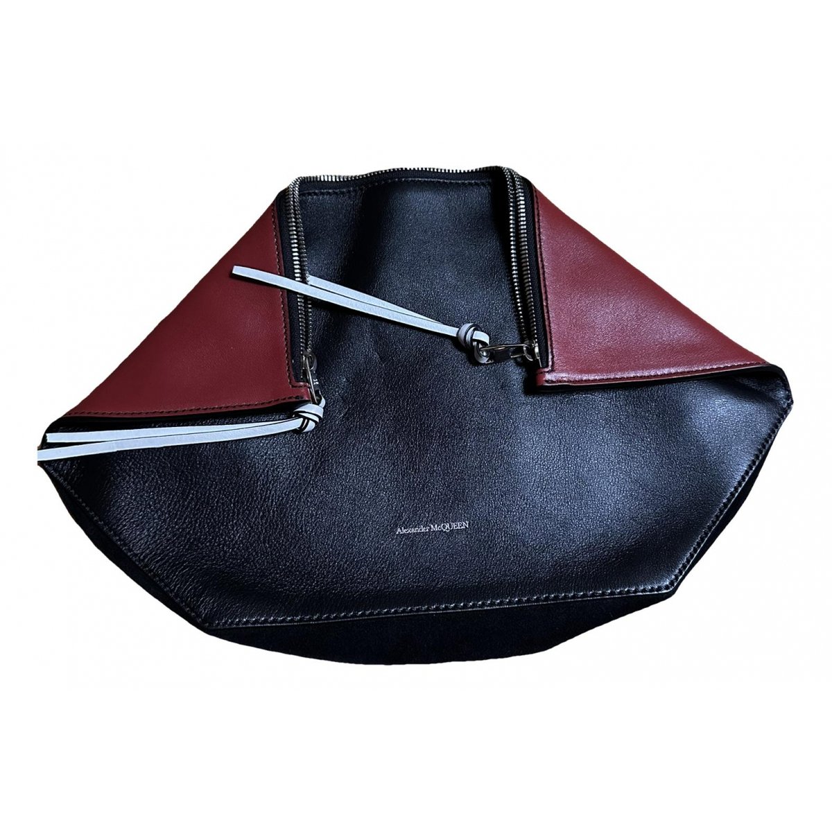 Manta leather clutch bag