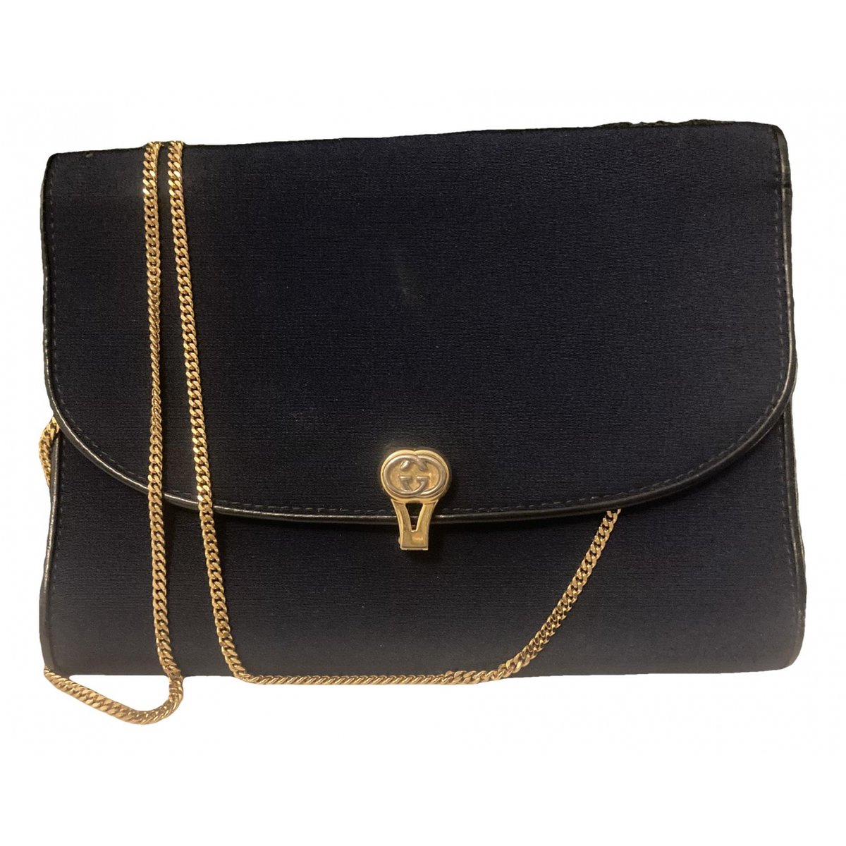 Interlocking cloth clutch bag