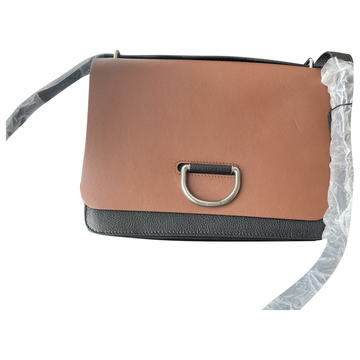 The D-ring leather handbag