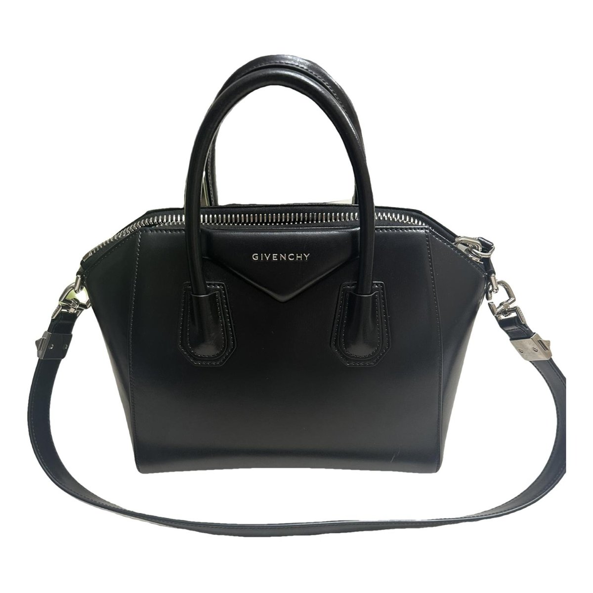Antigona leather handbag