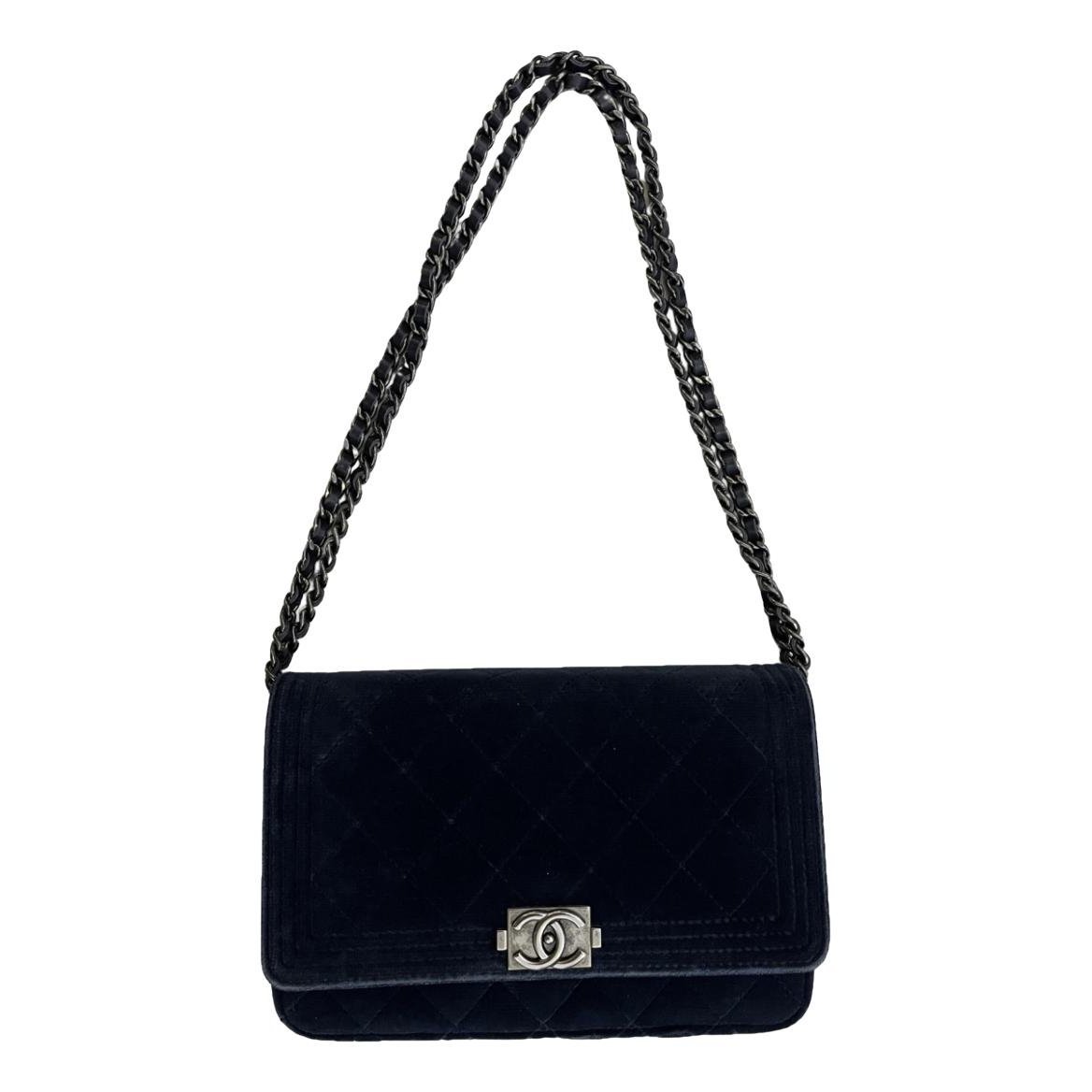 Wallet On Chain velvet crossbody bag