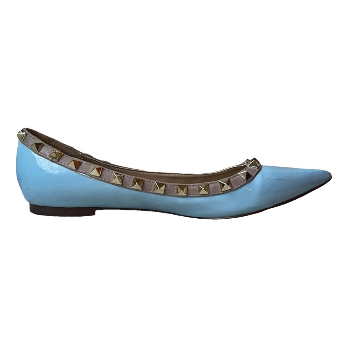 Rockstud patent leather flats