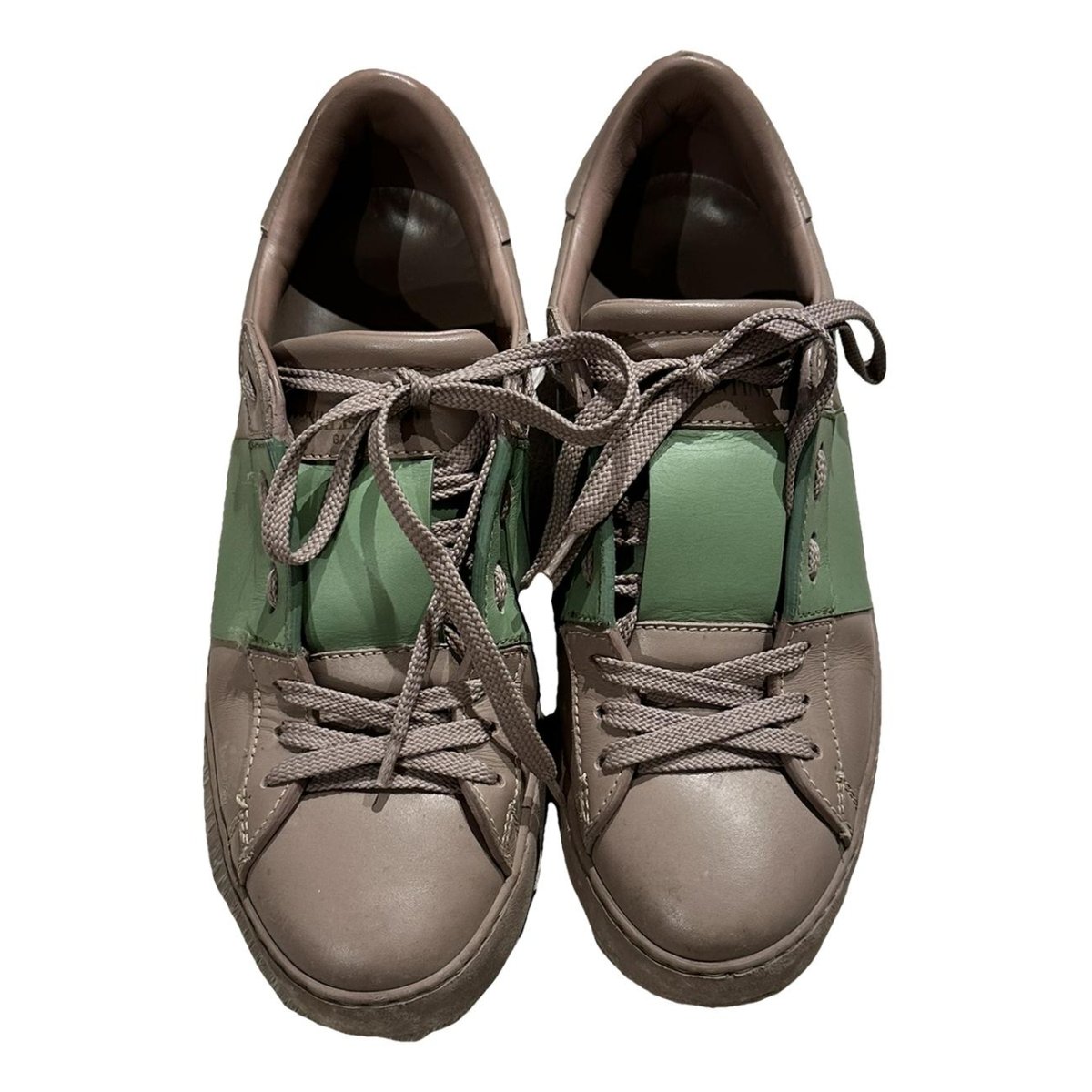 Rockstud leather trainers