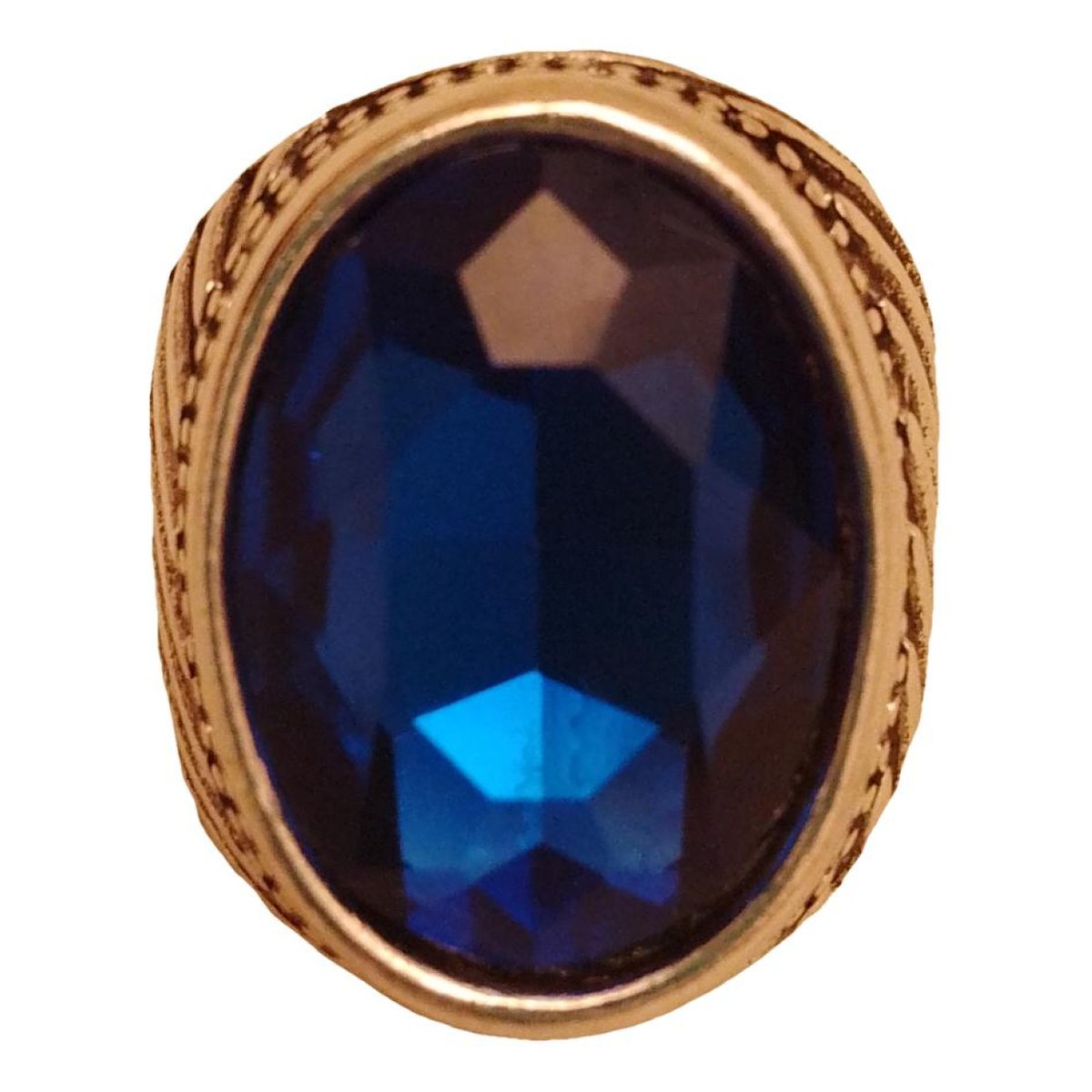 Solitaire ring