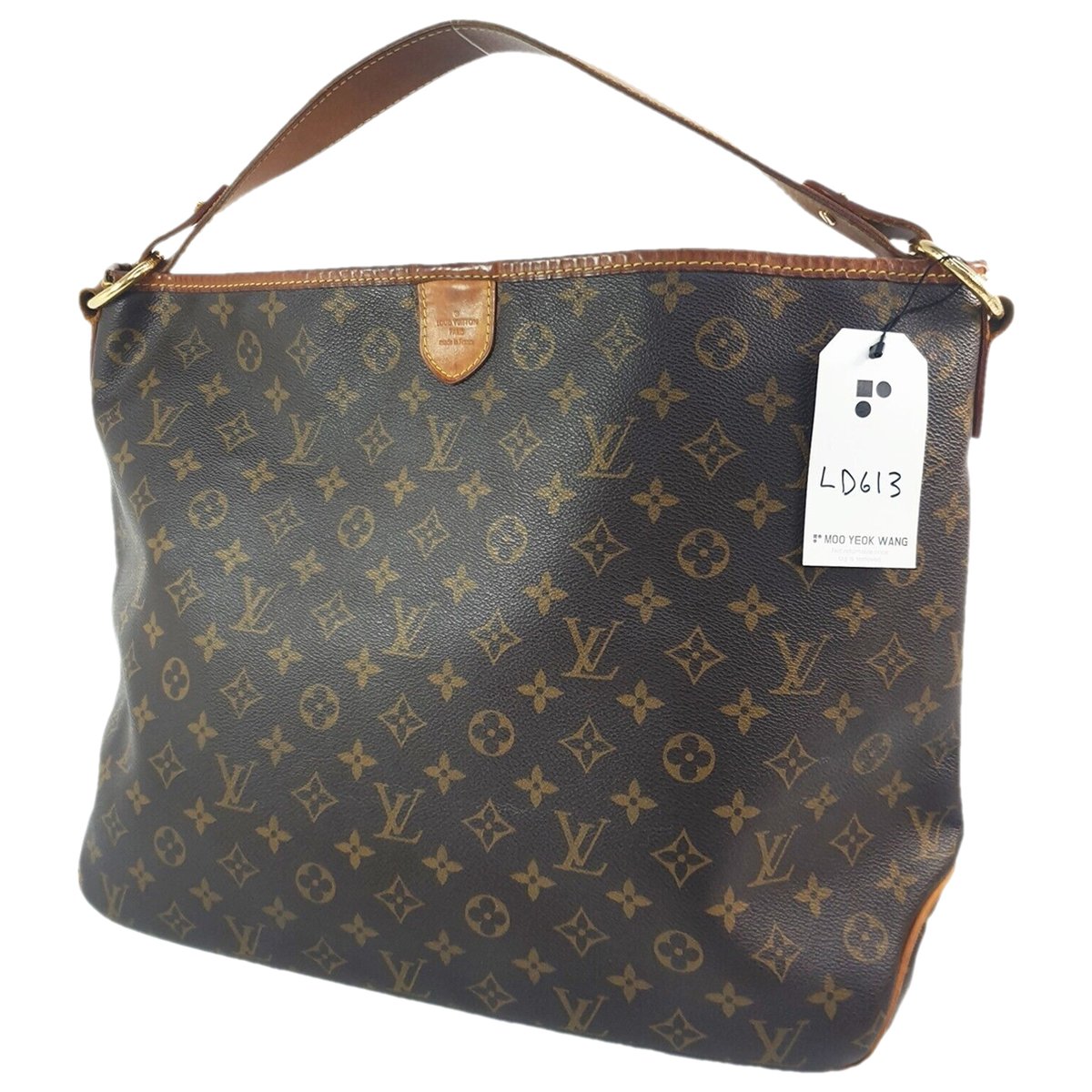 Delightful leather handbag