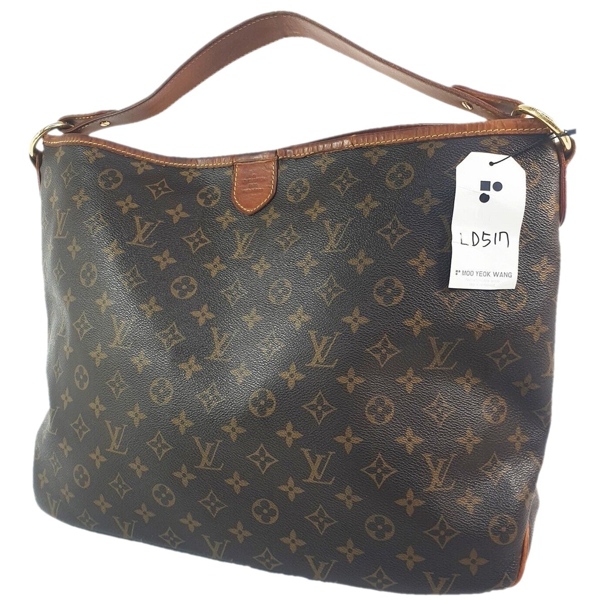 Delightful leather handbag