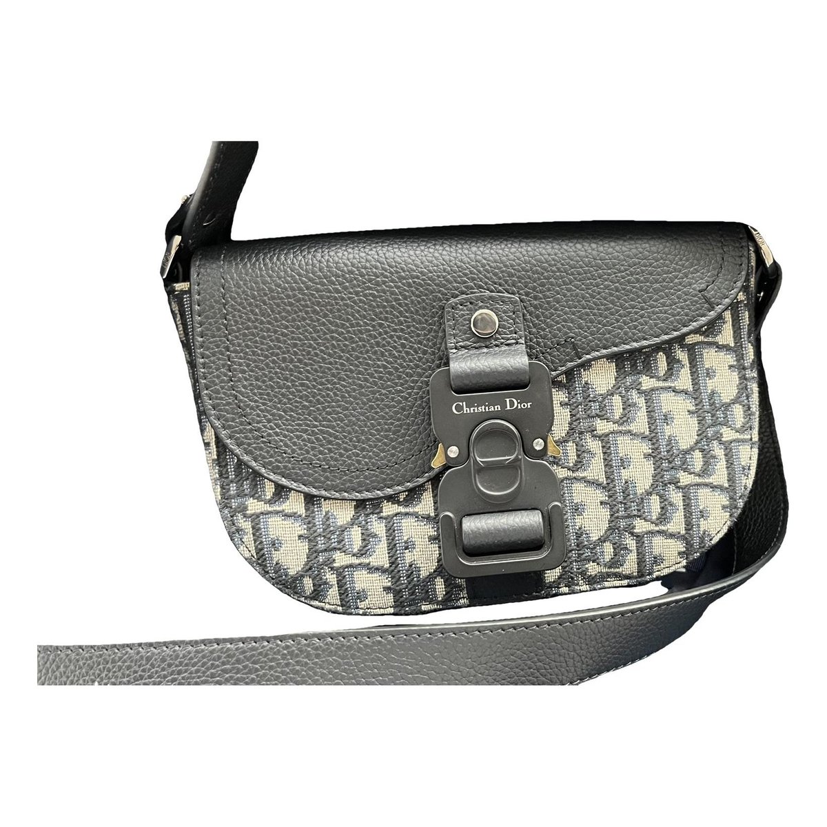 Saddle leather handbag
