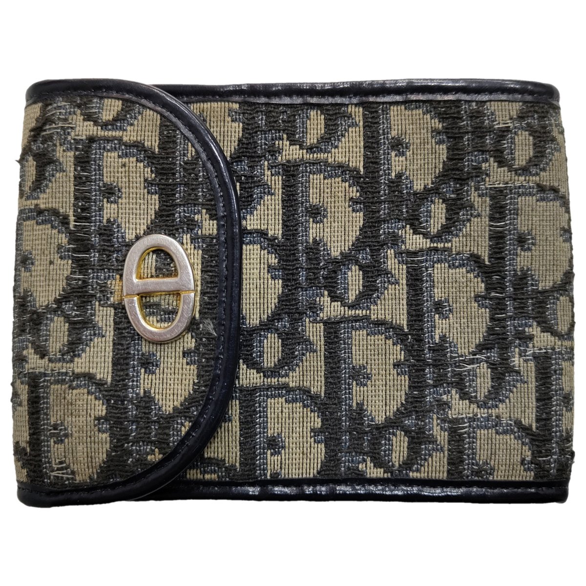 30 Montaigne cloth purse