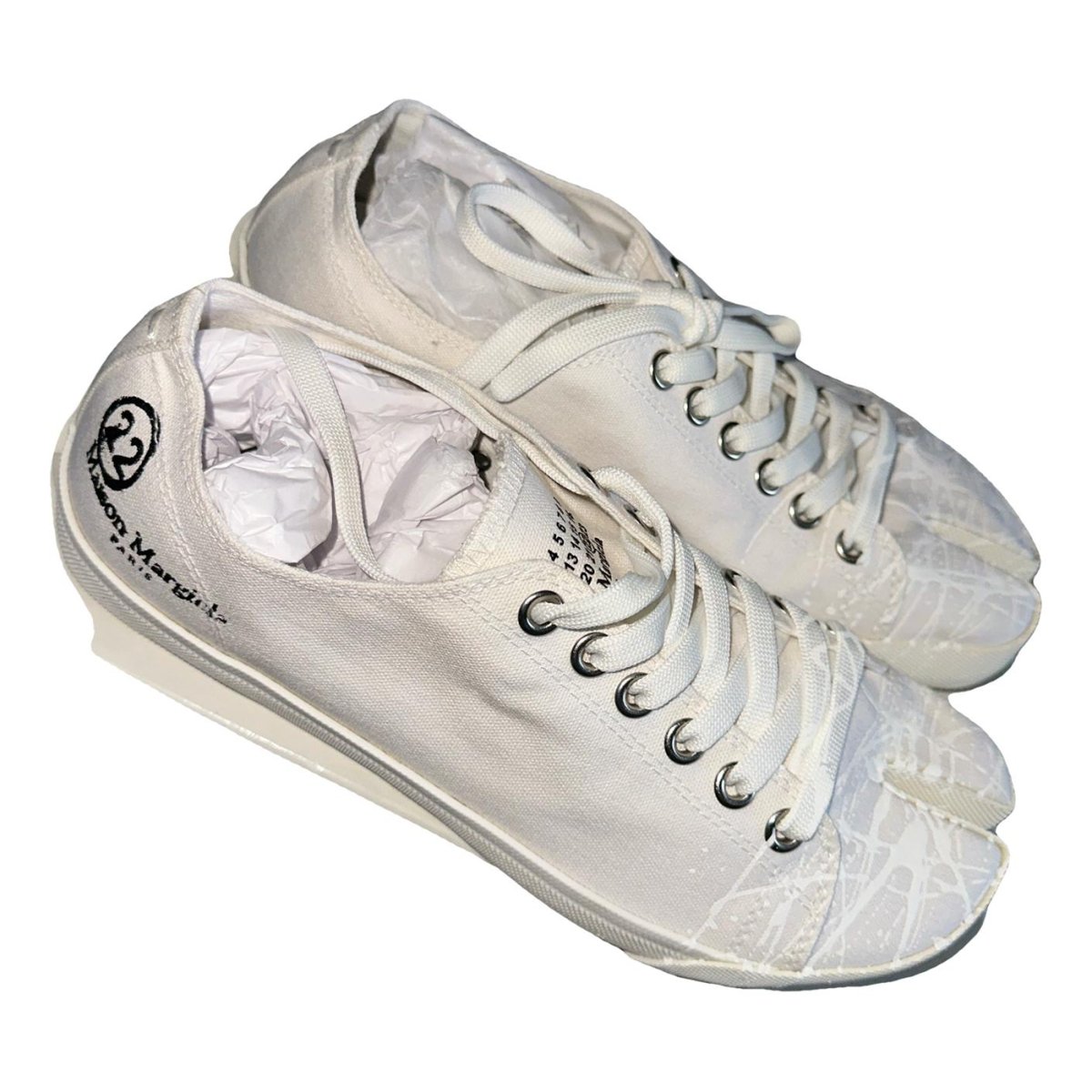 Tabi cloth trainers