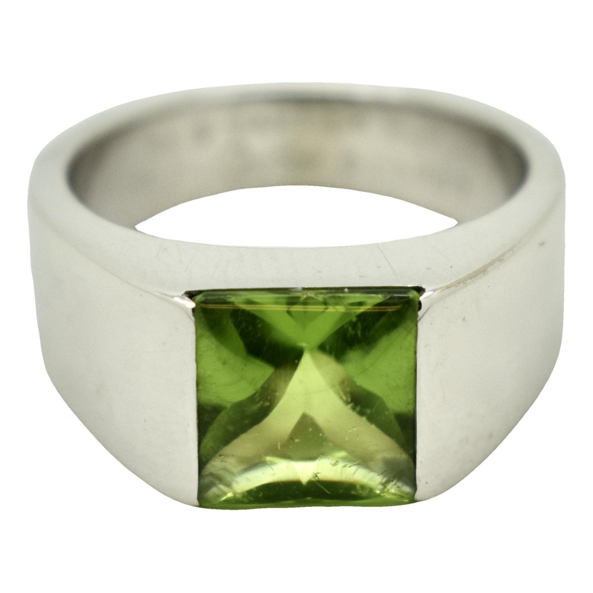 Tank white gold ring