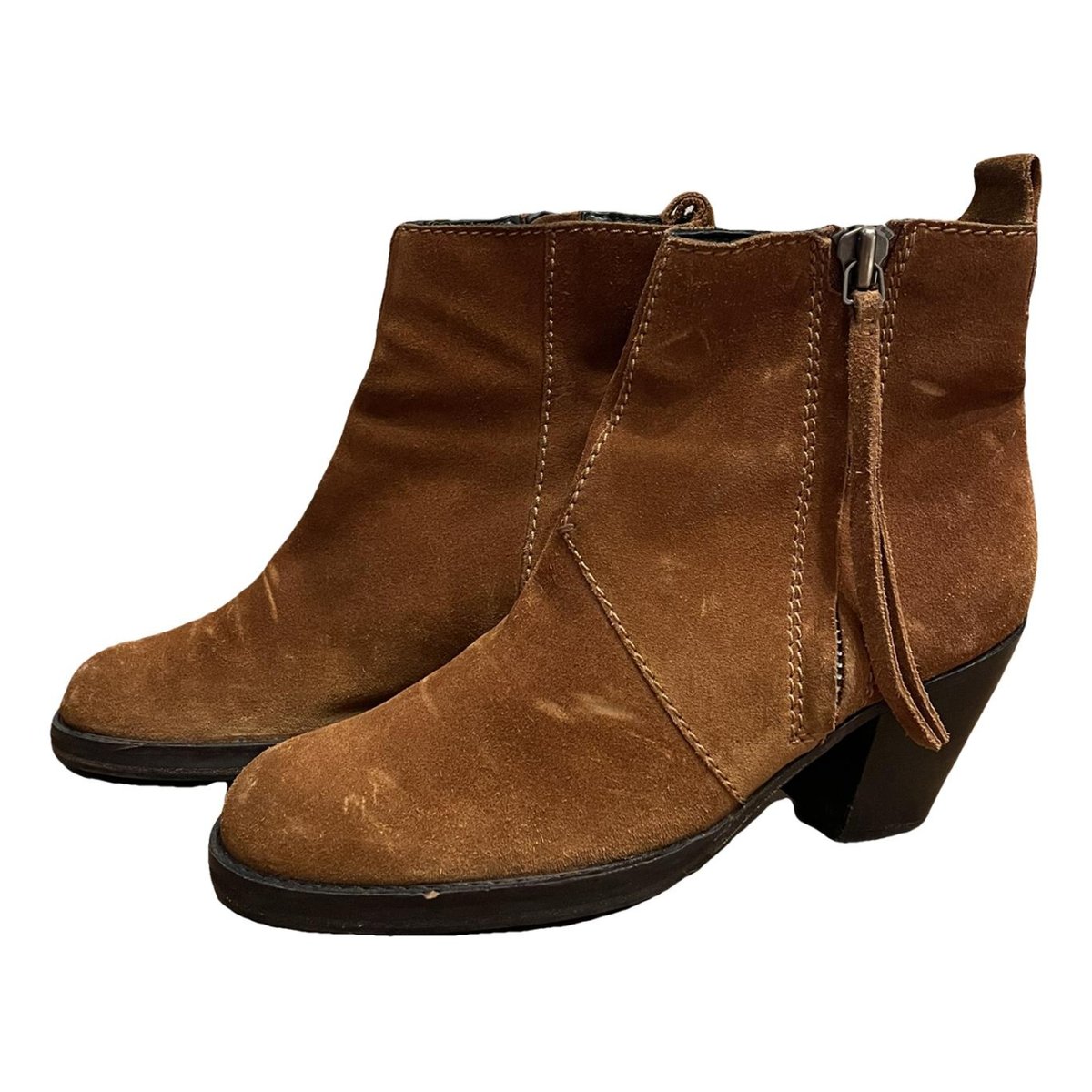 Pistol ankle boots