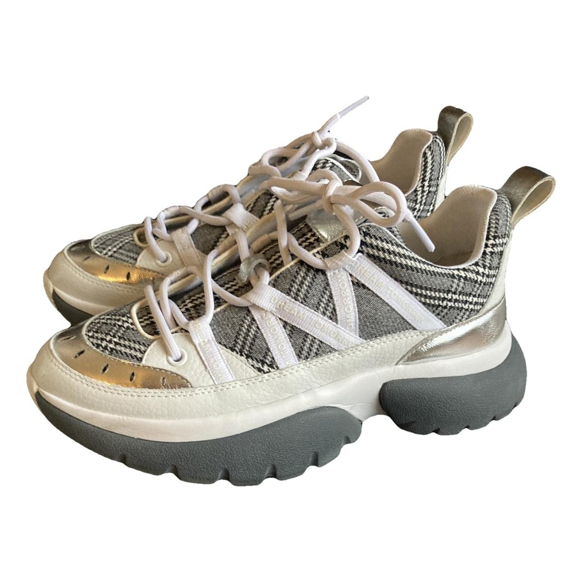 W20 leather trainers