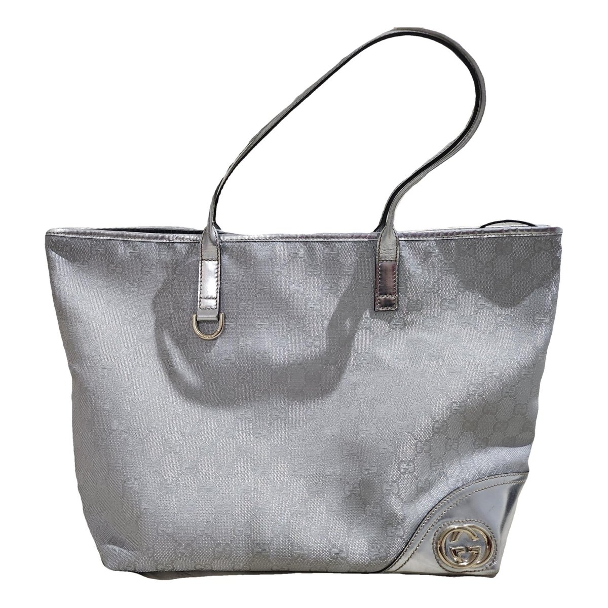 Abbey handbag