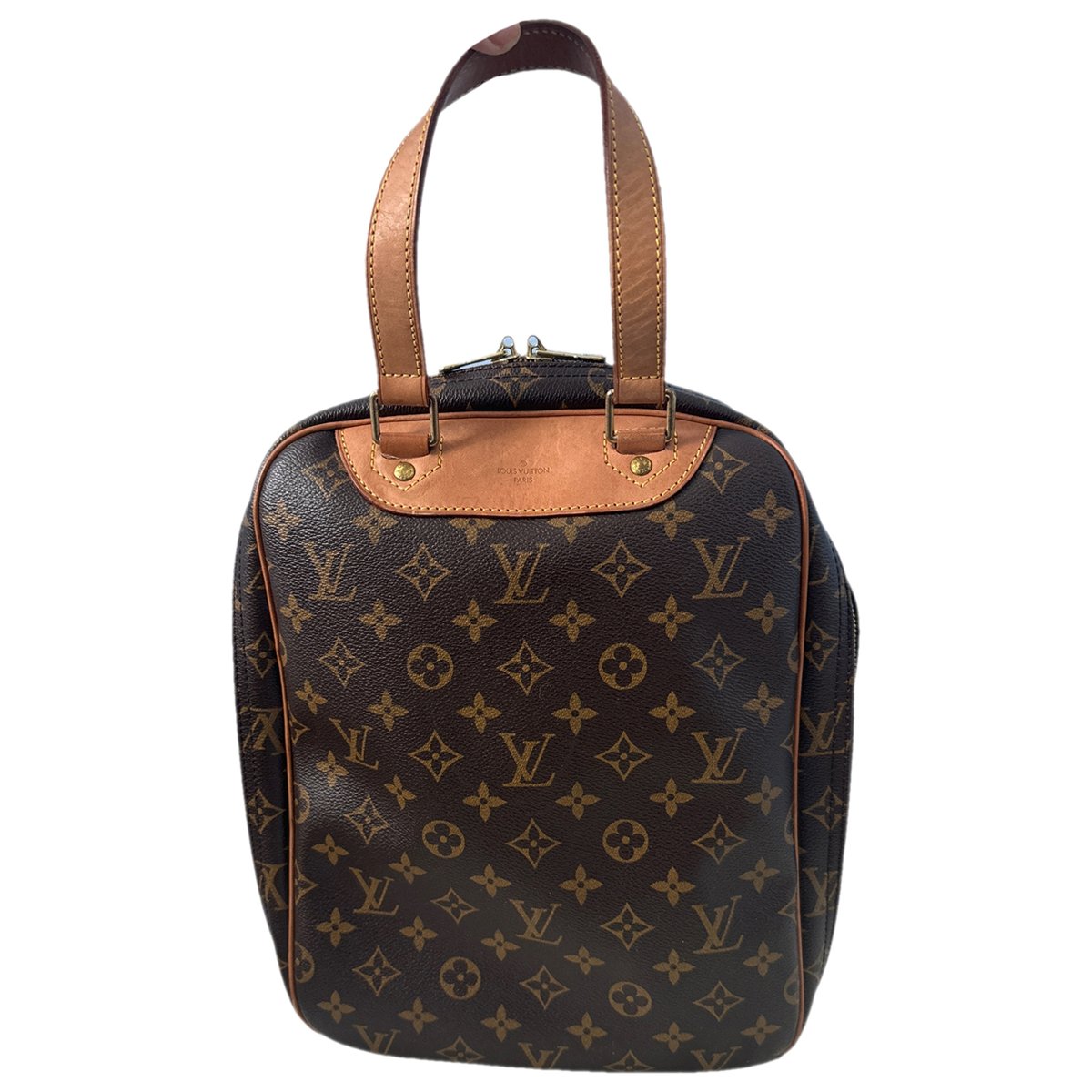 Excursion leather bag