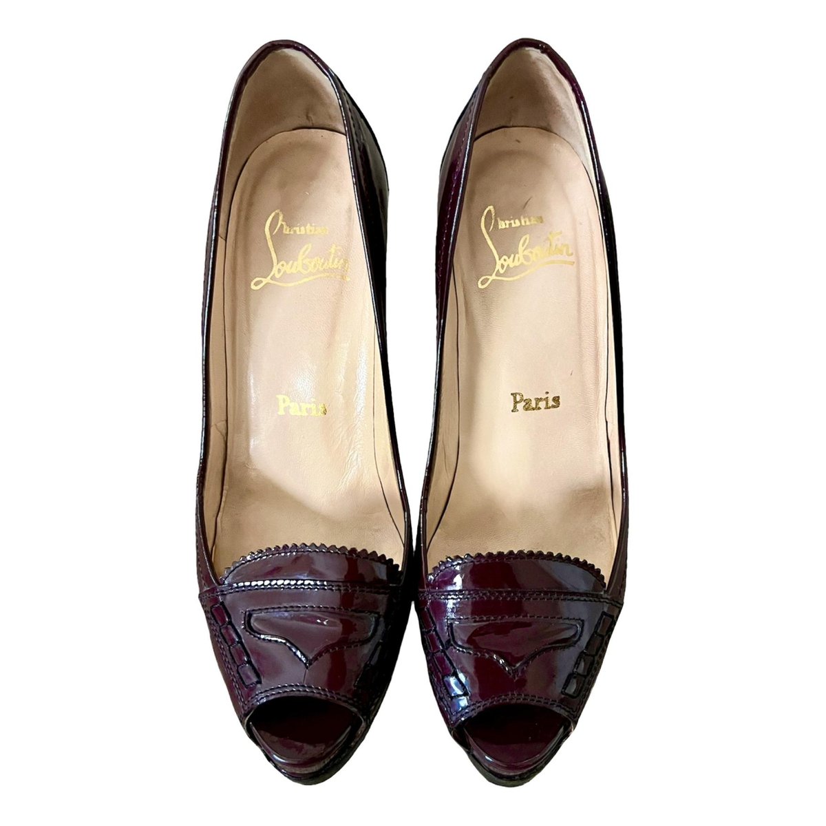 Lady Peep patent leather heels