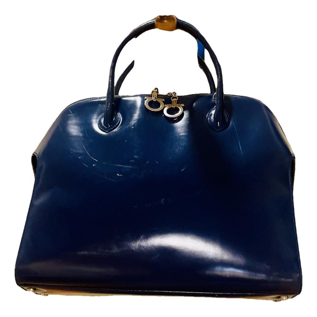Wanda North South patent leather handbag