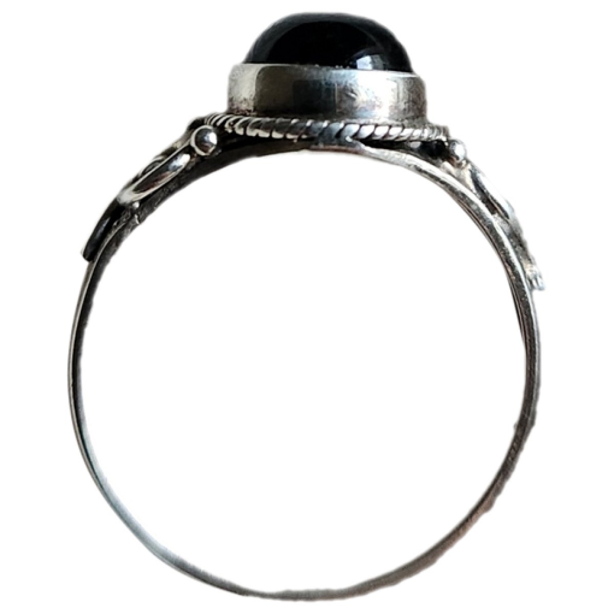 Solitaire silver ring