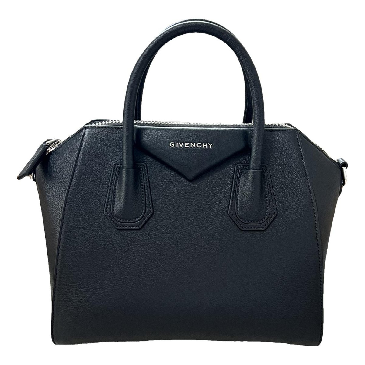 Antigona leather handbag