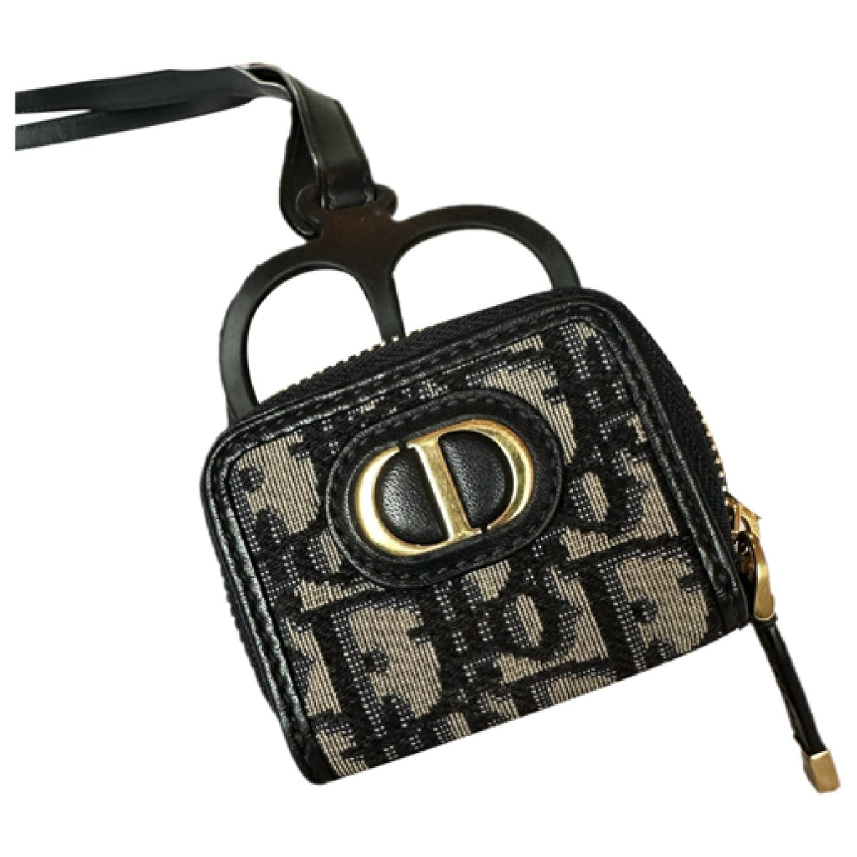 30 Montaigne cloth purse