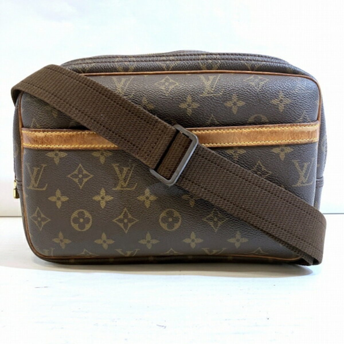 Reporter cloth handbag