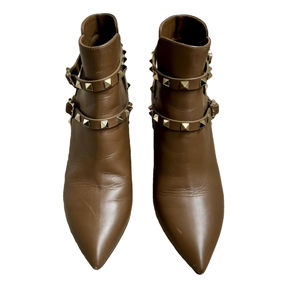 Rockstud leather boots