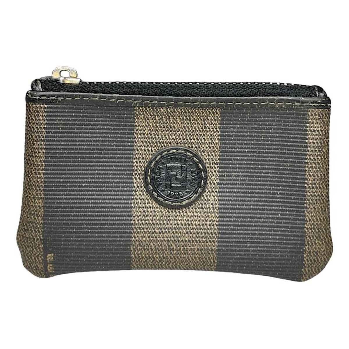 Baguette leather purse