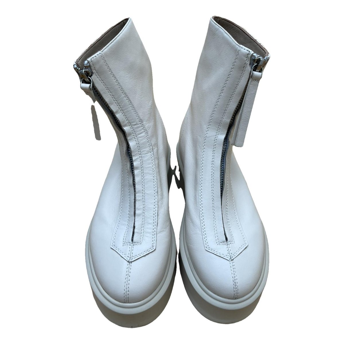 Zipped 1 leather boots