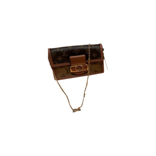 Dauphine patent leather crossbody bag