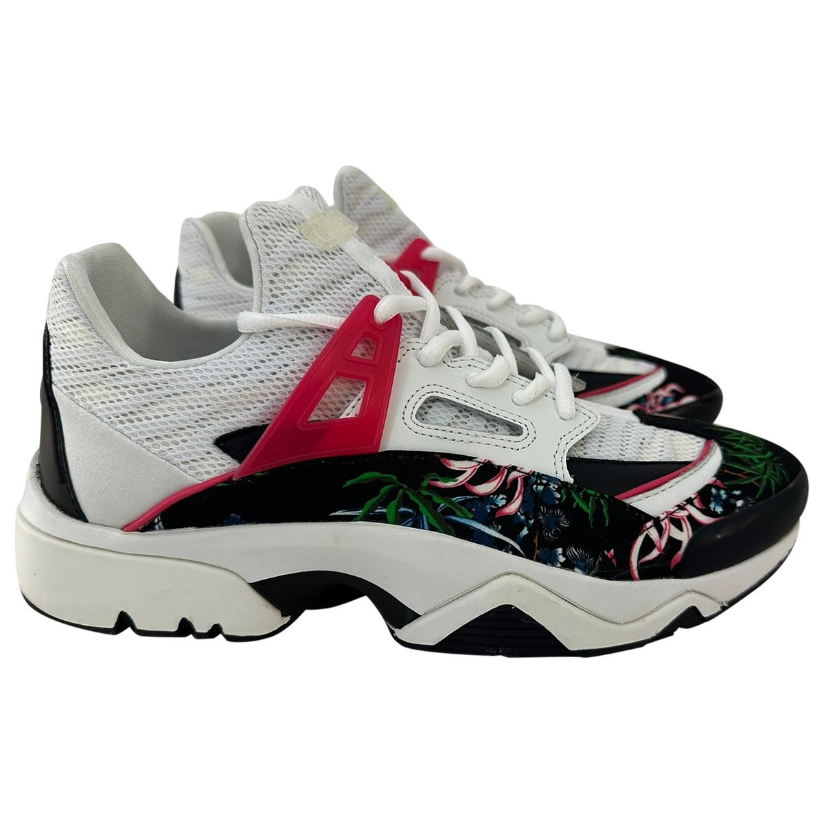 Sonic cloth trainers