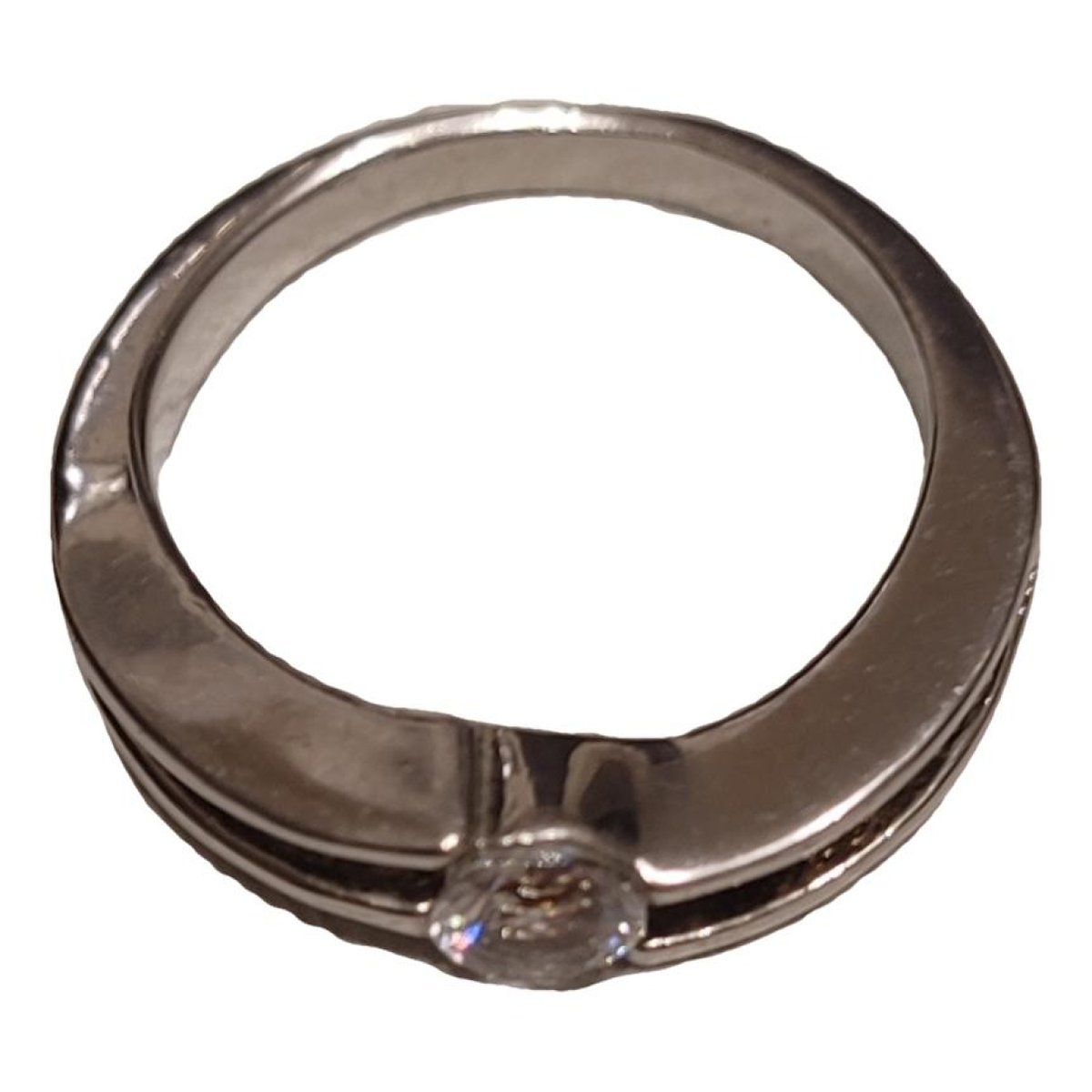 Solitaire ring