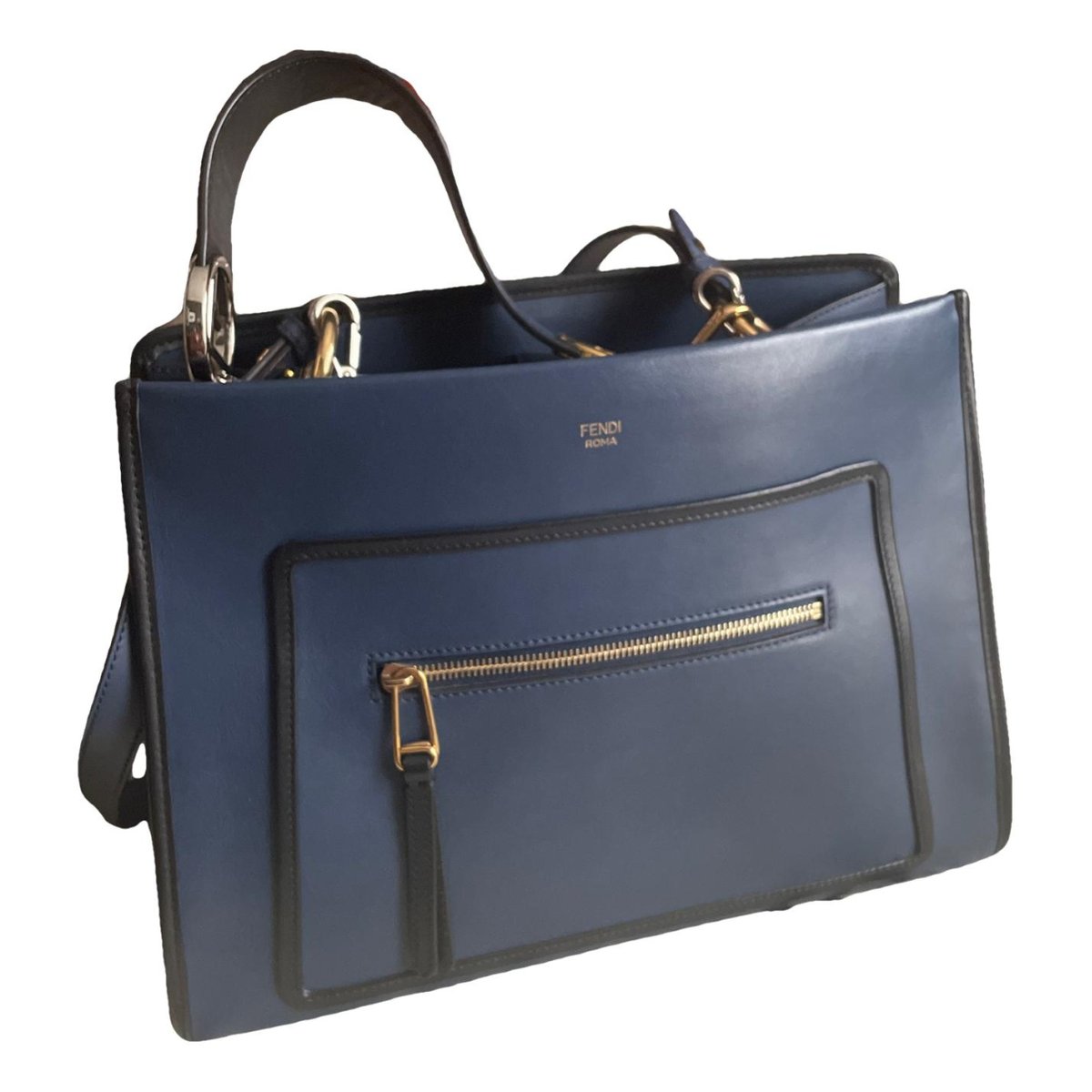 Runaway leather handbag