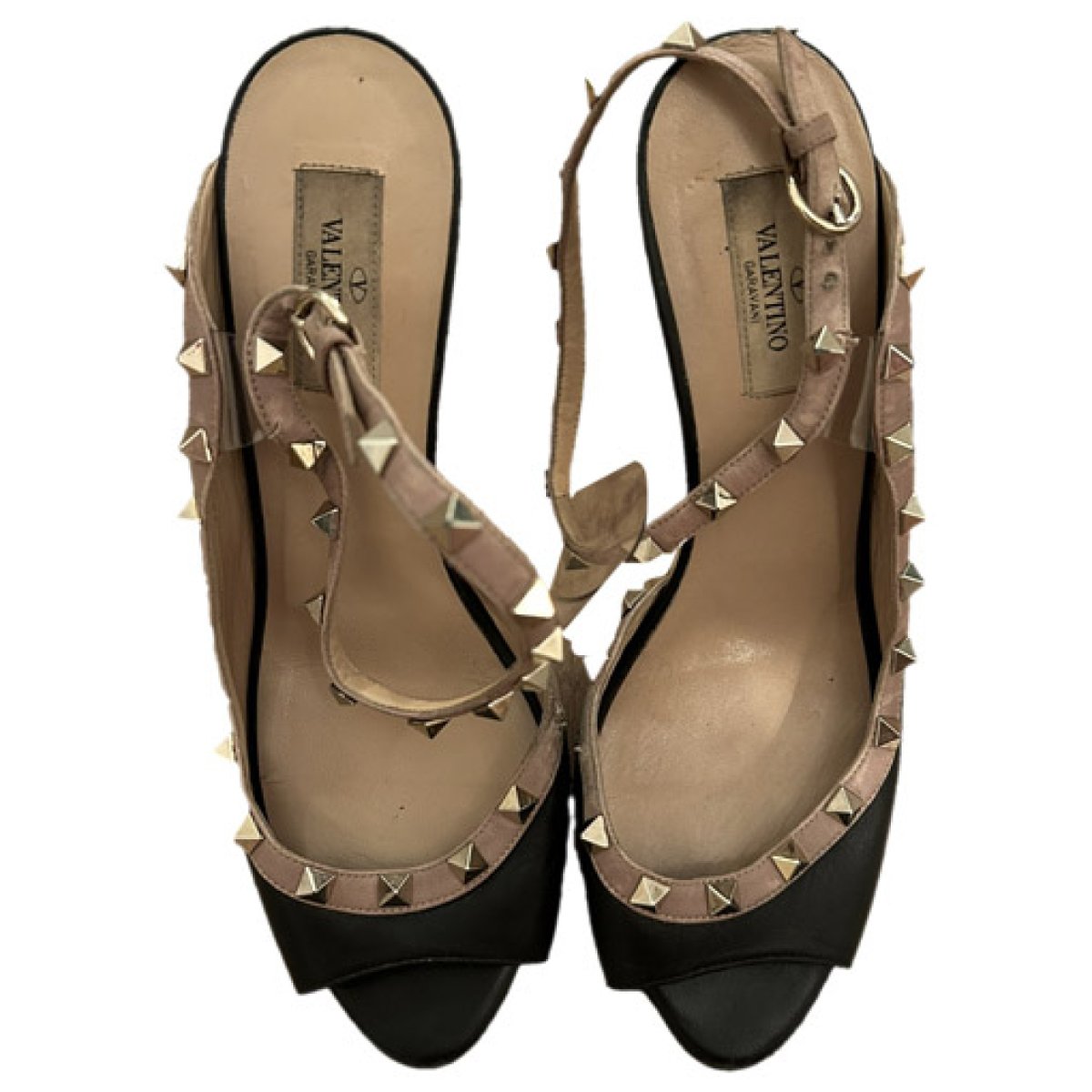 Rockstud leather heels