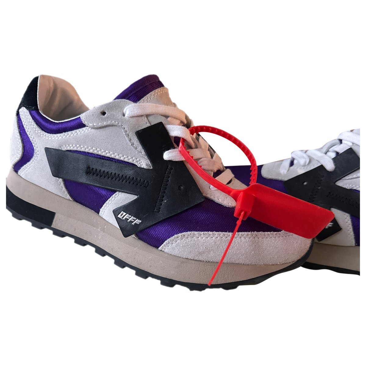 Runner leather trainers