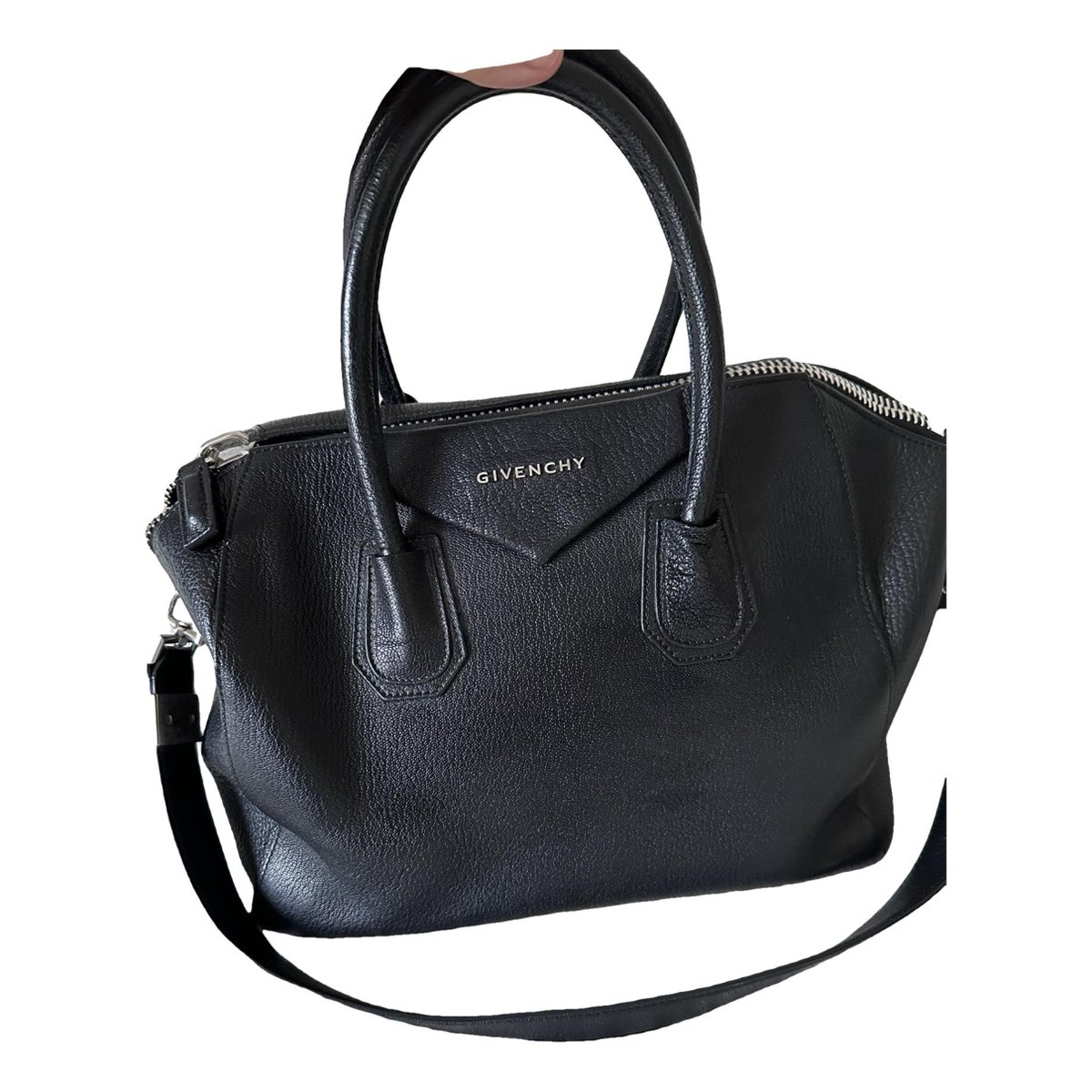 Antigona leather handbag