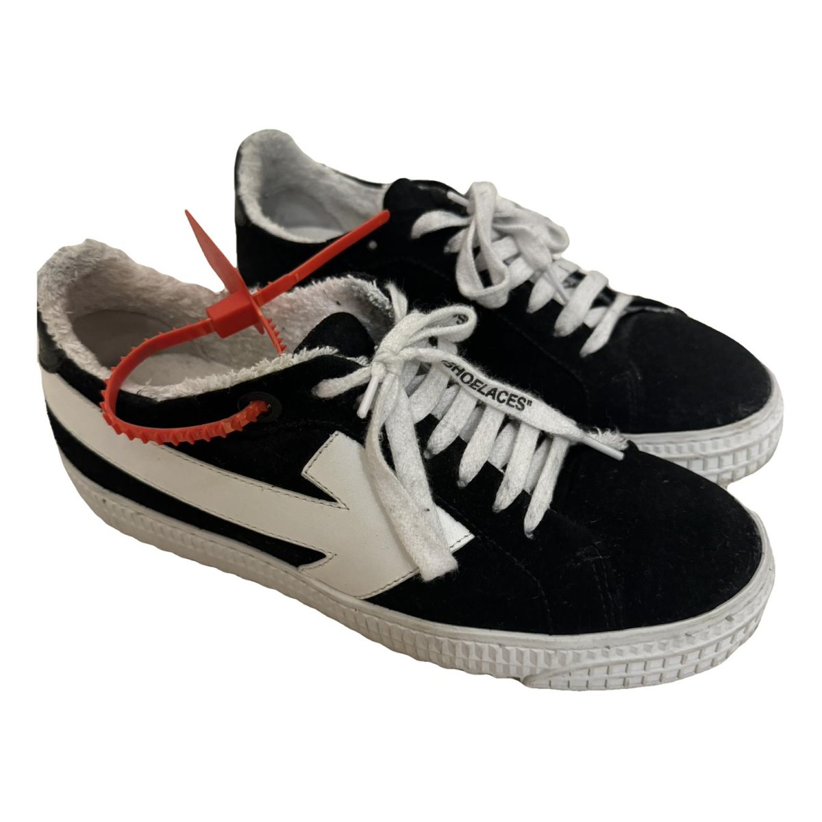 Arrow trainers