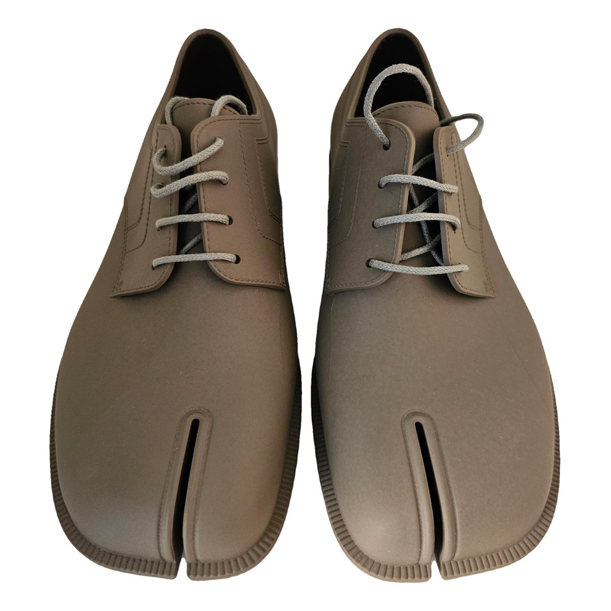 Tabi leather sandals