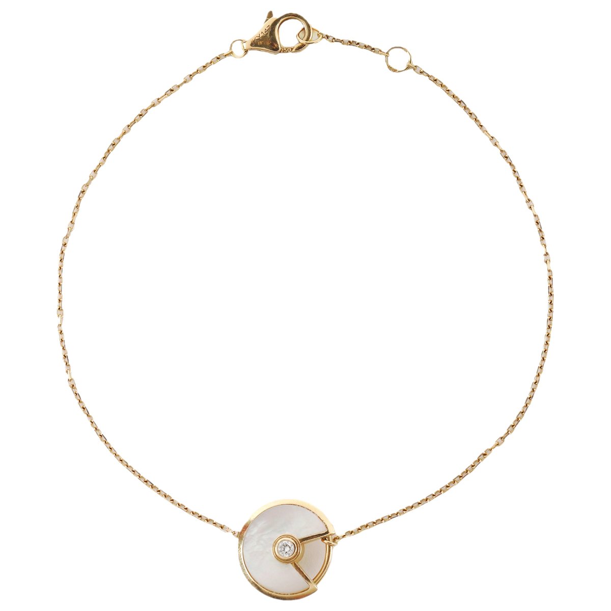 Amulette pearl bracelet