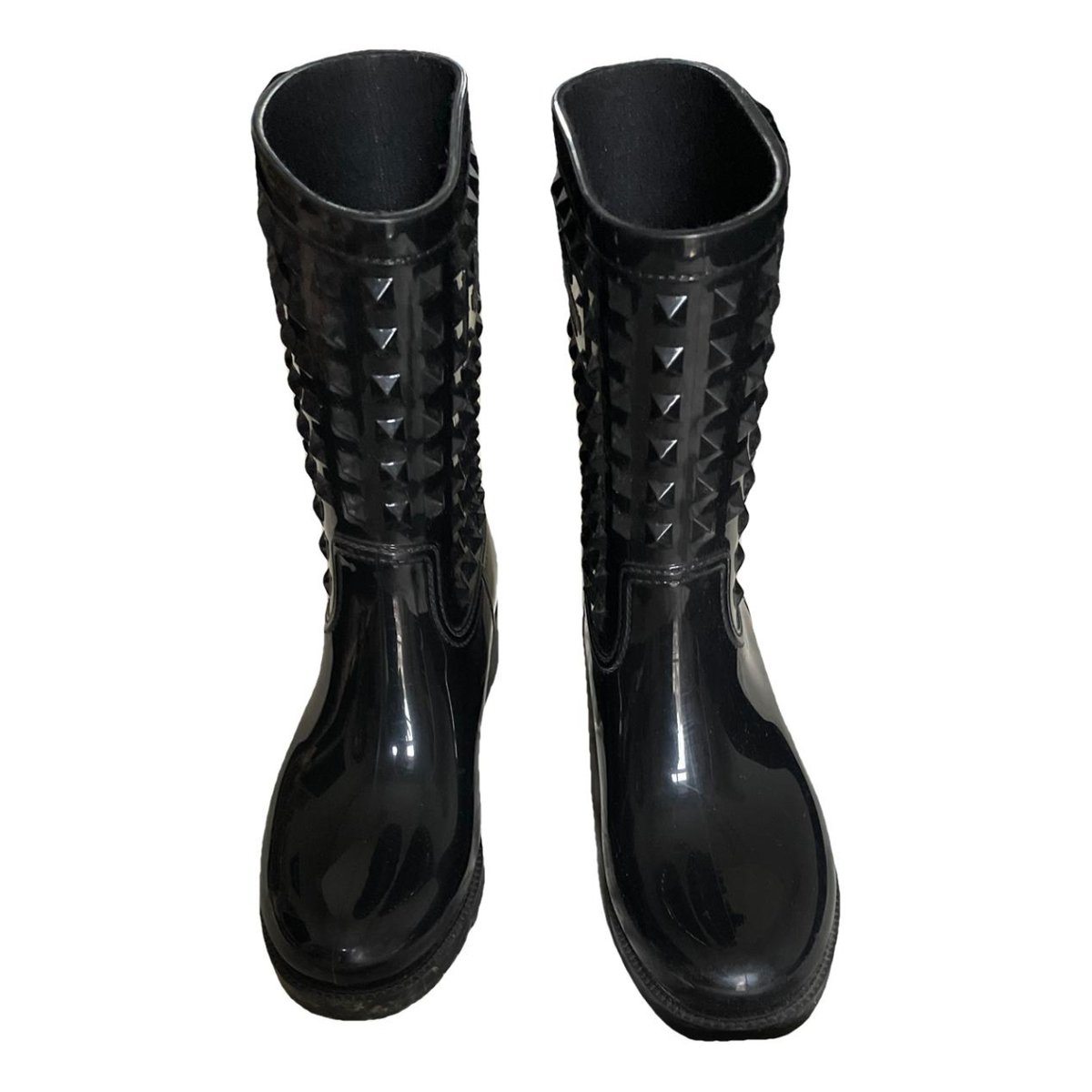 Rockstud patent leather wellington boots