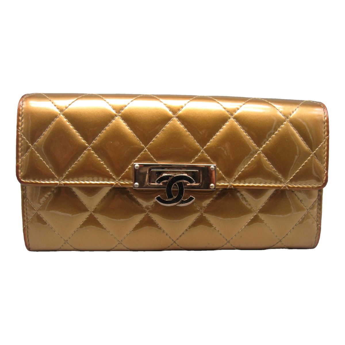 Wallet On Chain Timeless/Classique patent leather handbag