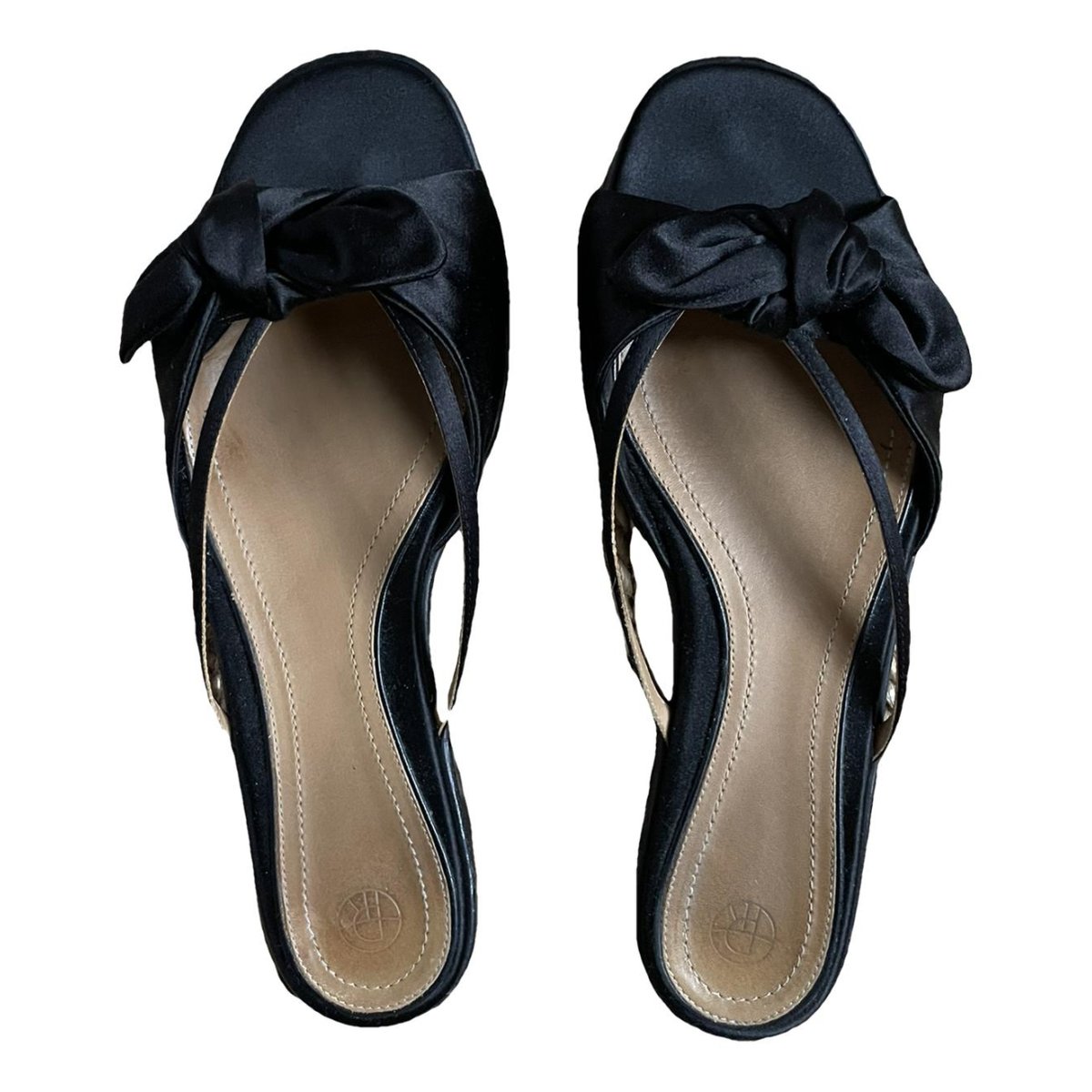 April cloth sandal