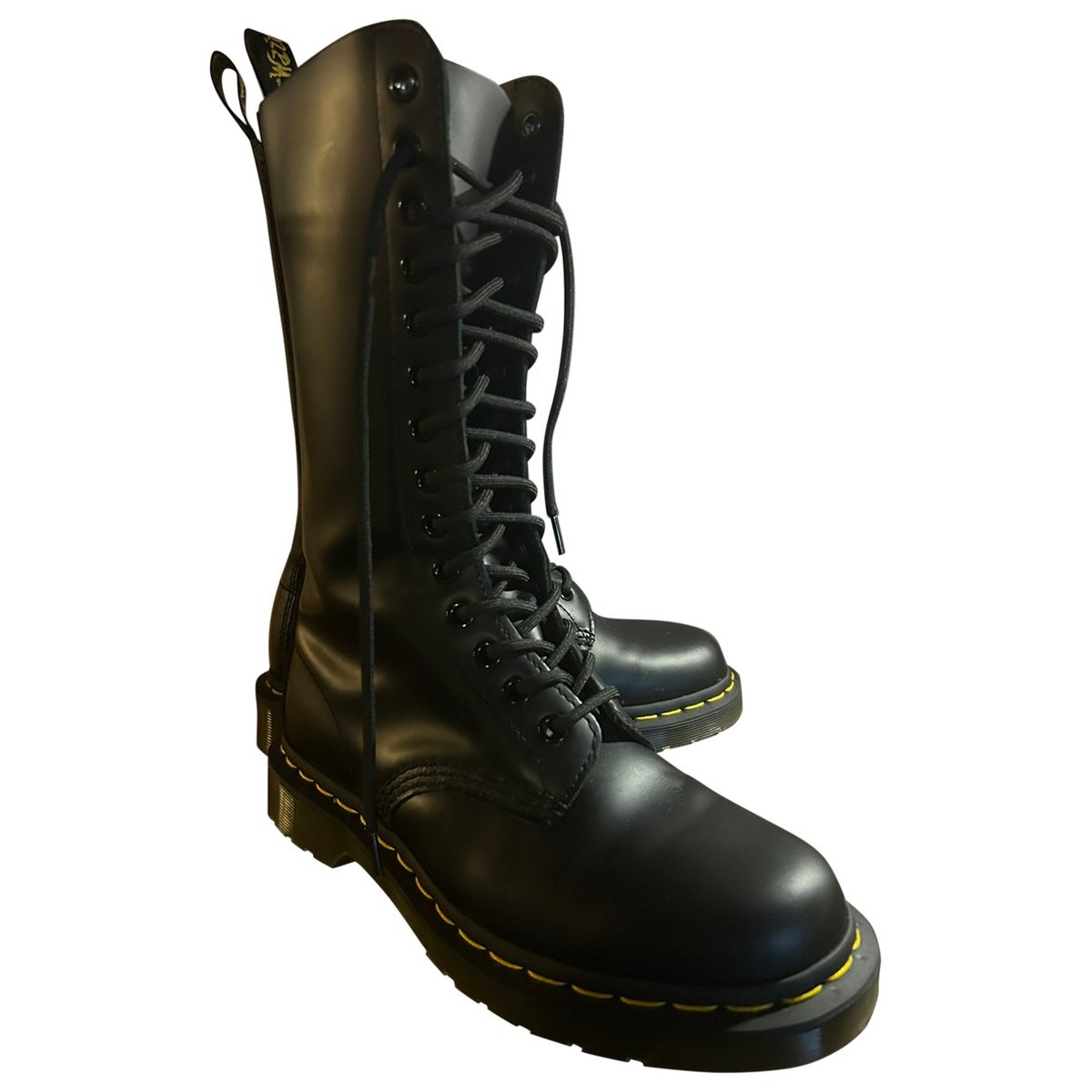 1914 (14 eye) leather boots