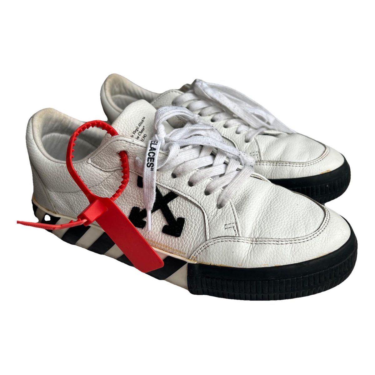 Low Top leather trainers