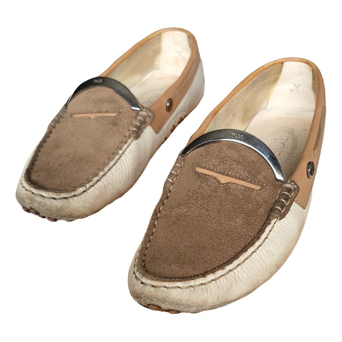 Gommino leather flats